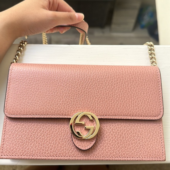 Gucci Pink Leather Interlocking G Wallet on Chain - Picture 3 of 6